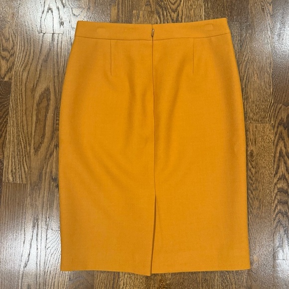 J. Crew Pencil skirt in double-serge wool Size 2 - Picture 3 of 4